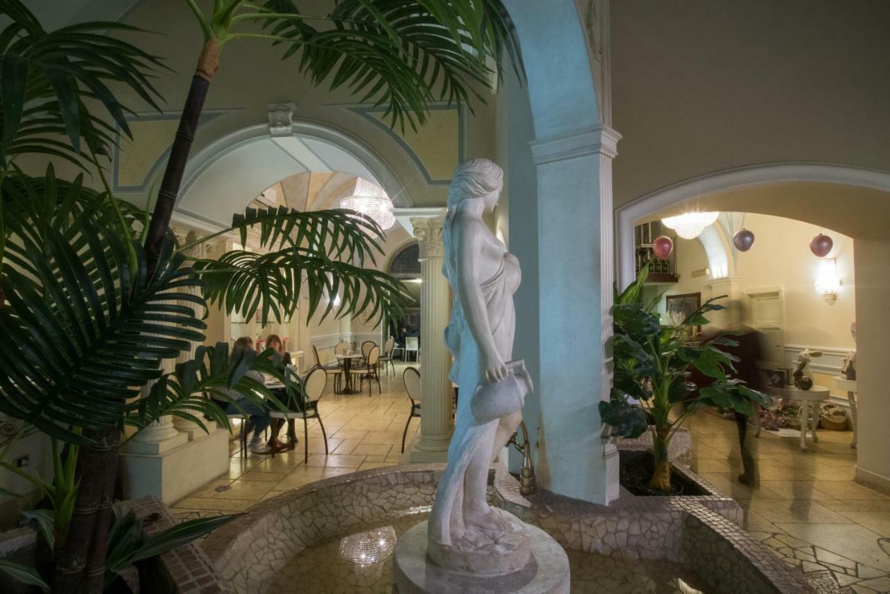 Palazzo Bove Bed and Breakfast Galatone Εξωτερικό φωτογραφία