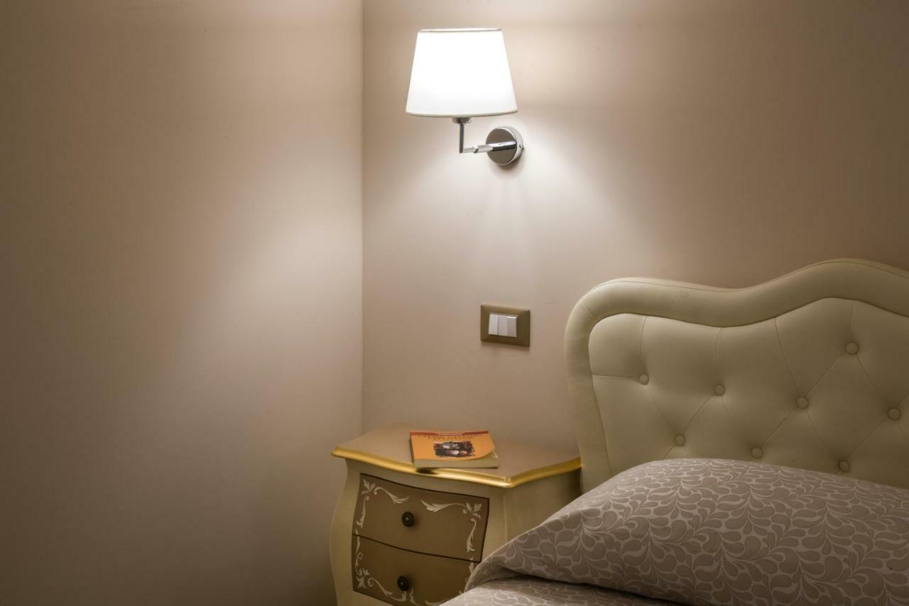 Palazzo Bove Bed and Breakfast Galatone Εξωτερικό φωτογραφία